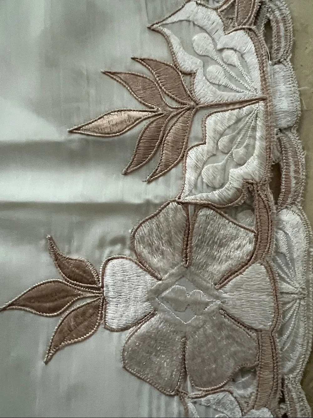 Embroidered Floral Tablecloth - 8 Napkins Cream with Beige Accents 84”x56”